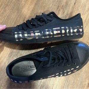 Burberry sneakers